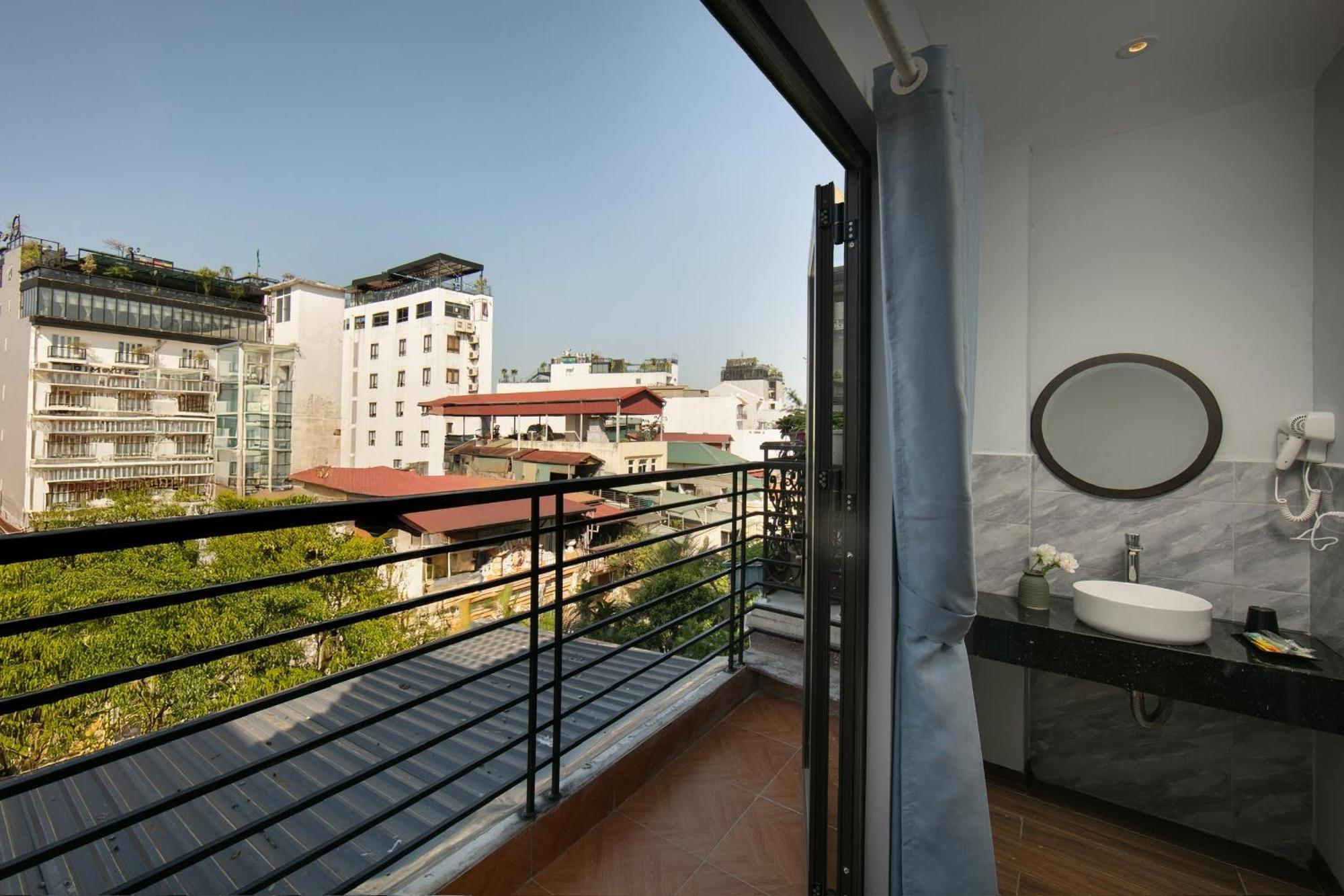 Lakeview Backpackers Hostel & Rooftop Bar Hanói Exterior foto